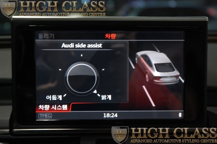 아우디의 순정 옵션 창원 사이드 어시스트 뉴 A7 에 장착했어요  