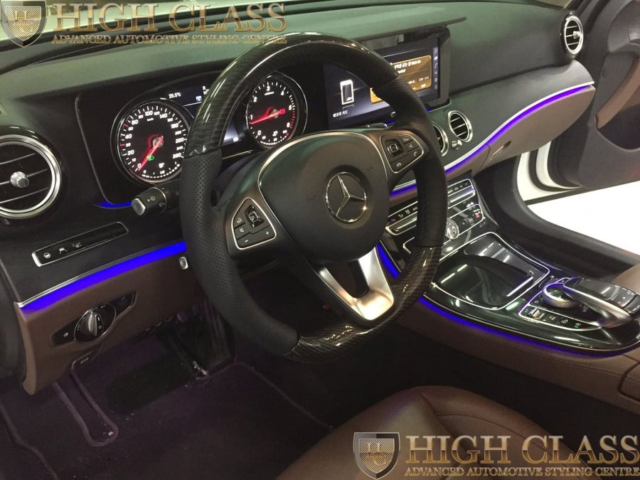 벤츠 E220d D컷 핸들 리얼카본을 E클래스에 더해봐