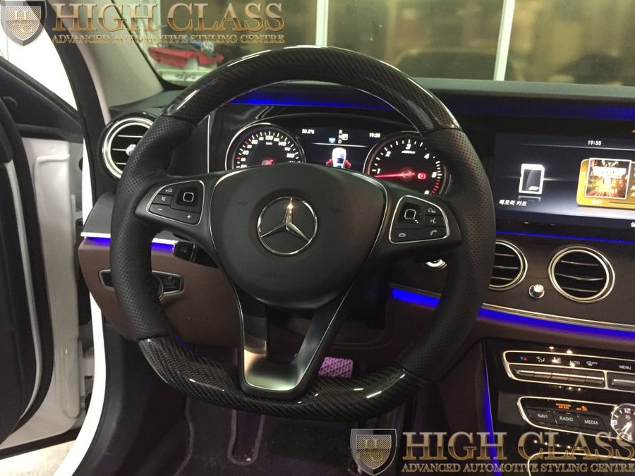 벤츠 E220d D컷 핸들 리얼카본을 E클래스에 더해봐