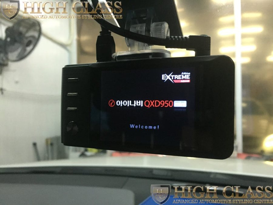 창원 블랙박스 설치 아이나비QXD950 미니와 보조배터리 벤츠 CLS400에 장착