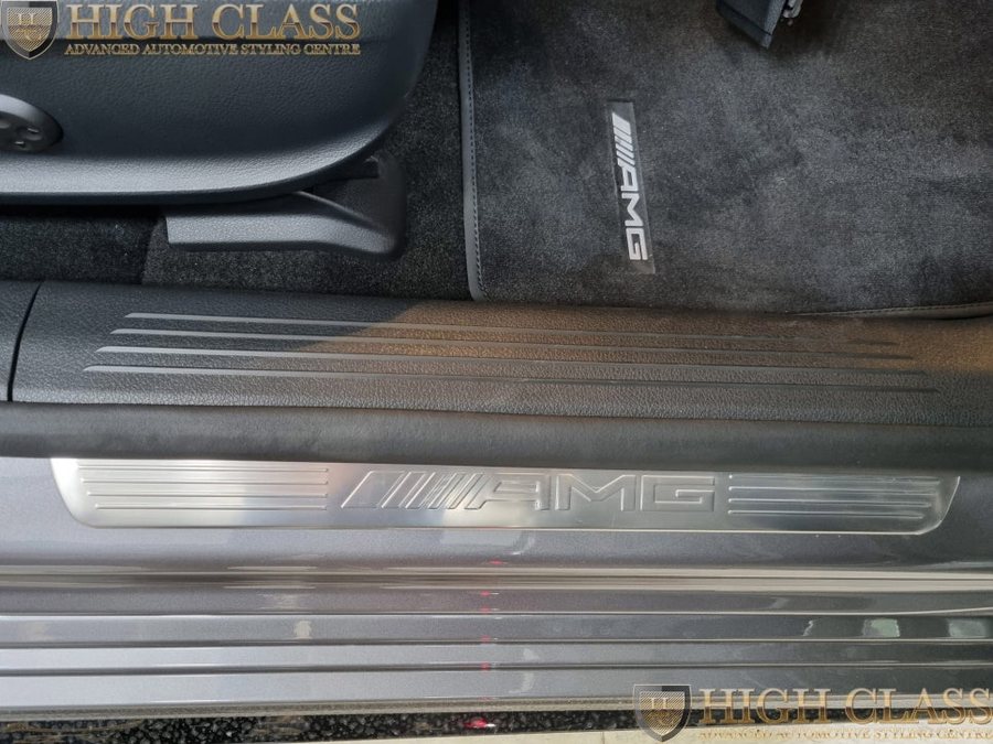 벤츠 A45 AMG 순정 도어스커프 어라운드뷰