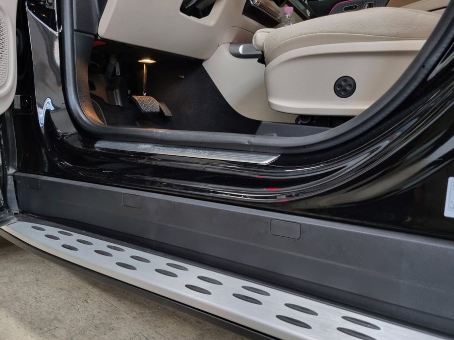 2025 벤츠 GLB 200d 세로그릴, 사이드스텝