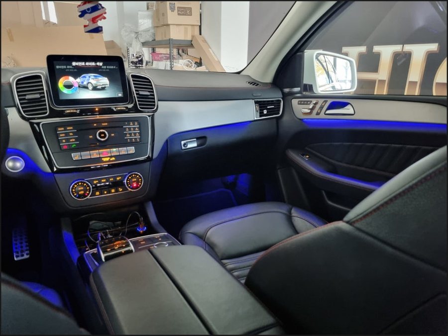벤츠 GLE W166 12색 확장 엠비언트, 핸들열선