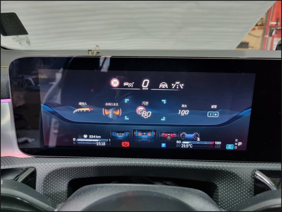 25년식 벤츠 CLA45sAMG HUD 헤드업디스플레이 순정옵션