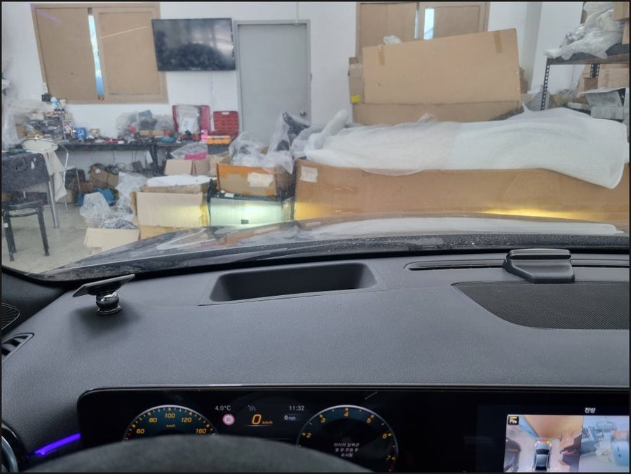 벤츠 A35AMG HUD 헤드업디스플레이 정품옵션
