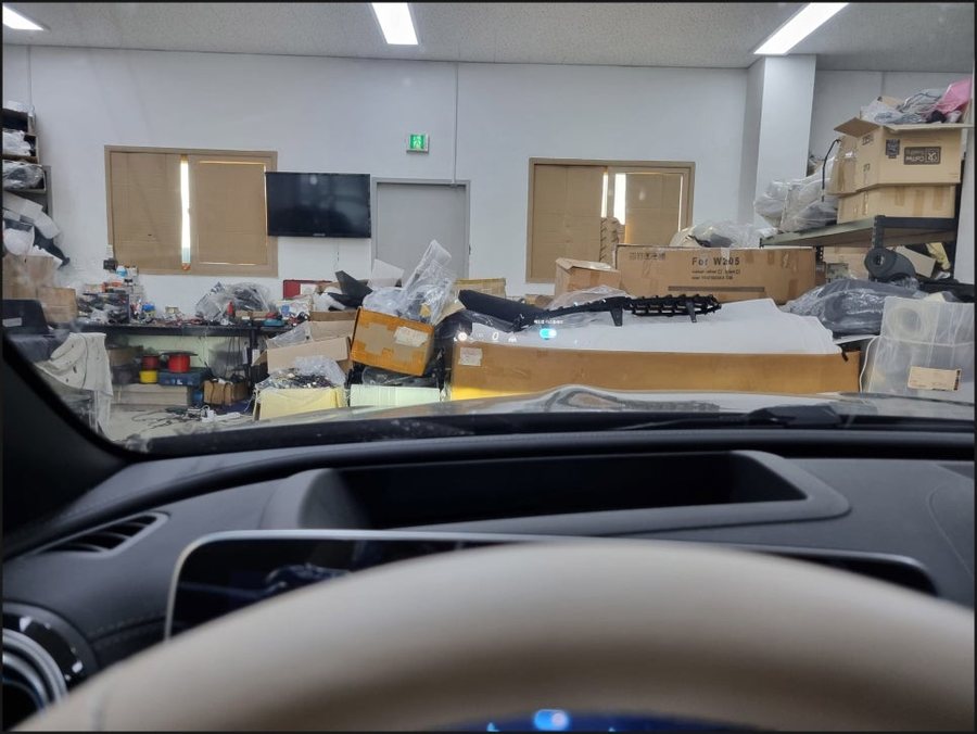 벤츠CLE카브리올레 HUD 헤드업디스플레이 순정옵션, 세로그릴