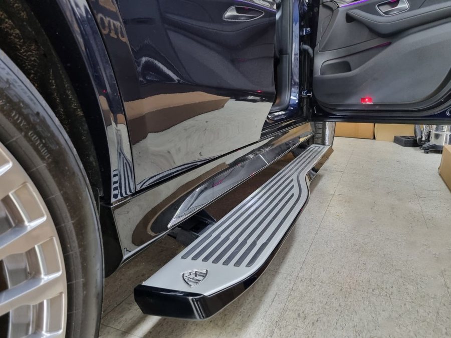 벤츠GLS 전동사이드스텝 마이바흐 SUV 튜닝