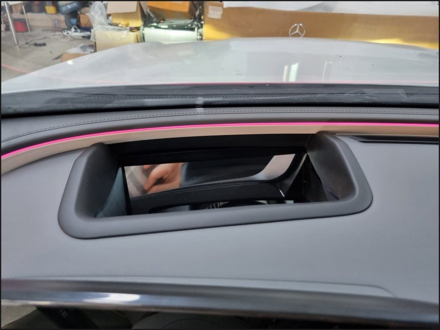 벤츠E클래스 E220d HUD 헤드업디스플레이 W214 빠진옵션