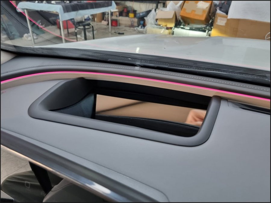 벤츠E클래스 E220d HUD 헤드업디스플레이 W214 빠진옵션