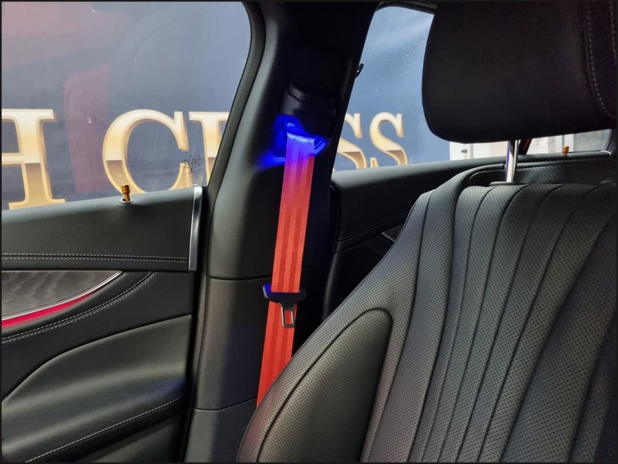 벤츠 CLS 레드컬러 안전벨트교체, 안전벨트엠비언트