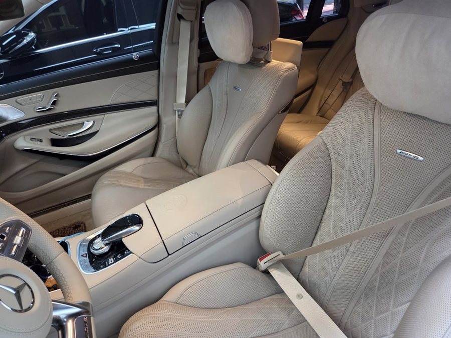 벤츠 S63 안전벨트 오염 클리닝으로 해결 안될 때