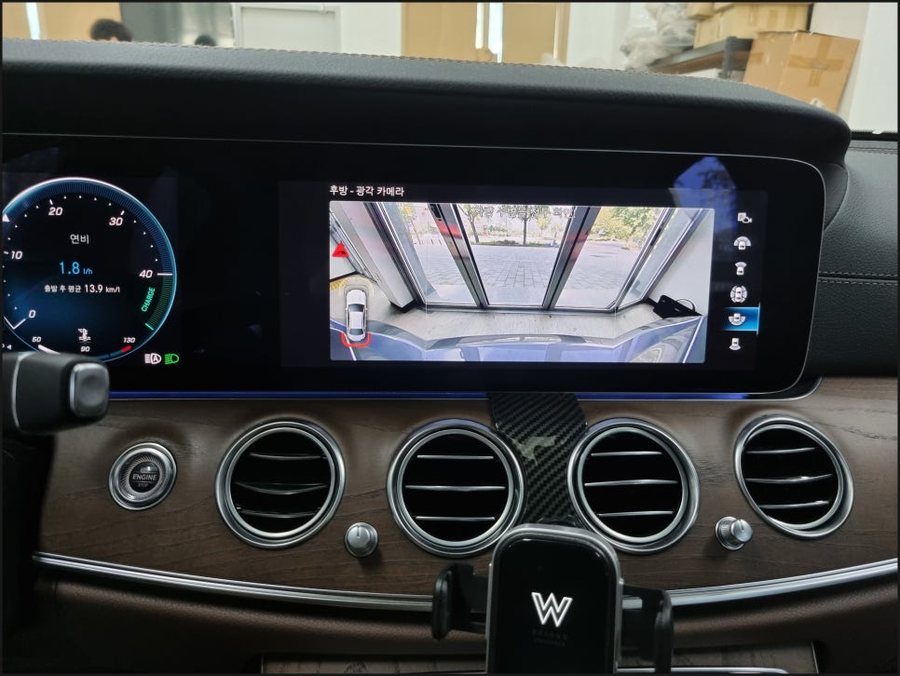벤츠 E클래스 W213 익스클루시브 순정 어라운드뷰 22년식 장착