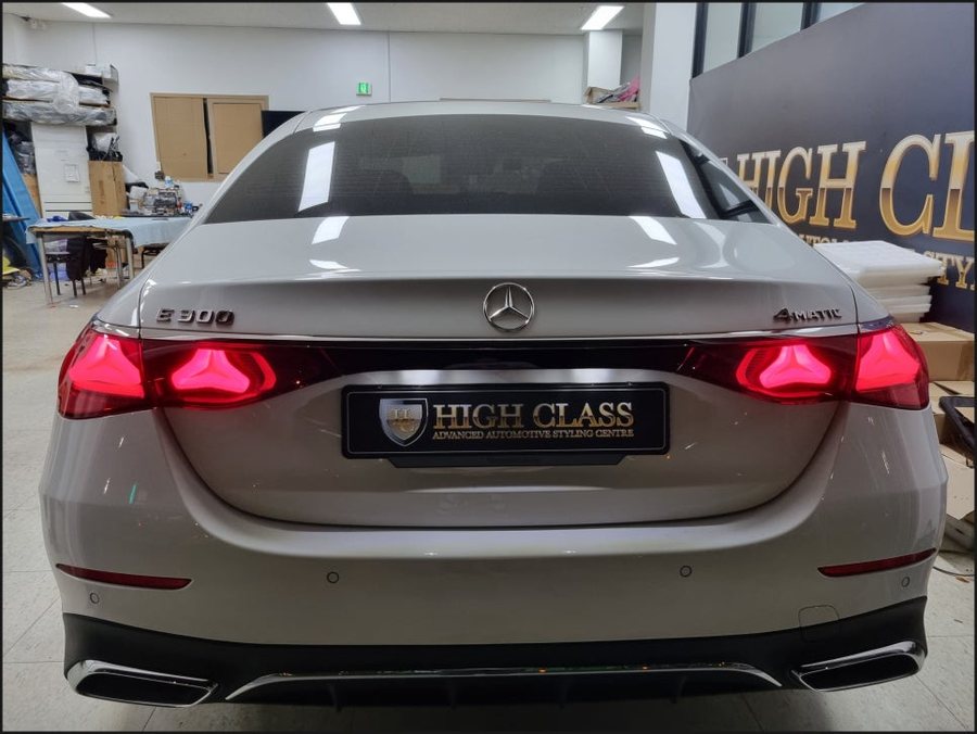 W214 E300 순정 발광그릴 4D부메스터 전동트위터 미드레인지 엠비언트 | 벤츠 E클래스 튜닝