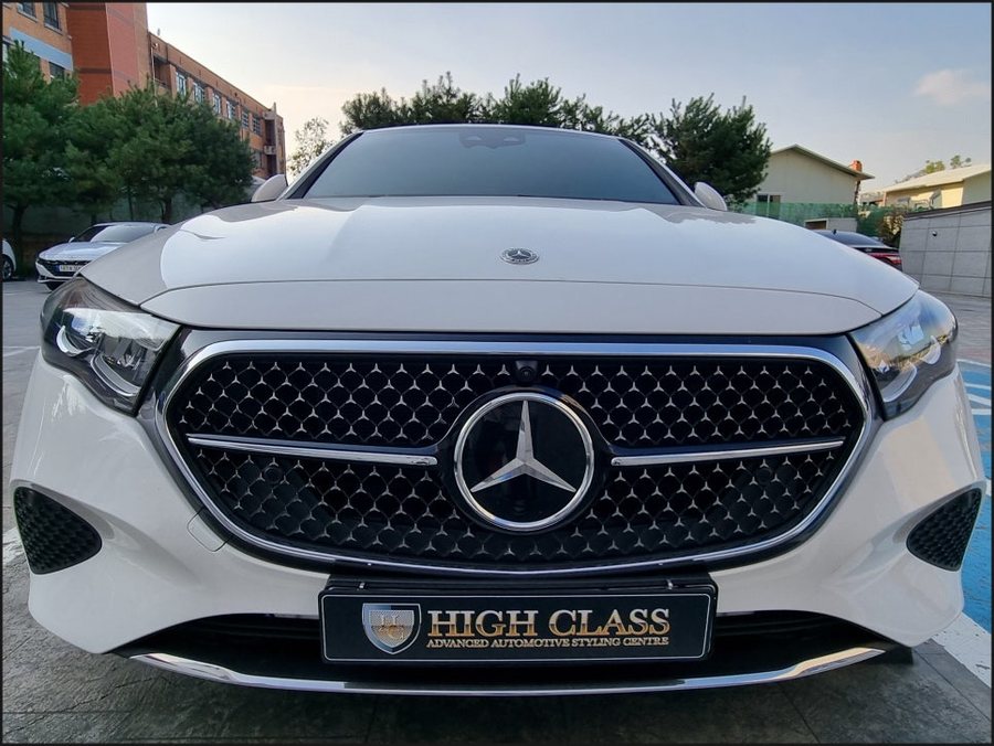 벤츠E클래스 W214 E200 → E53AMG 컨버전 | 순정 발광세로그릴로 신형 AMG 범퍼 완성