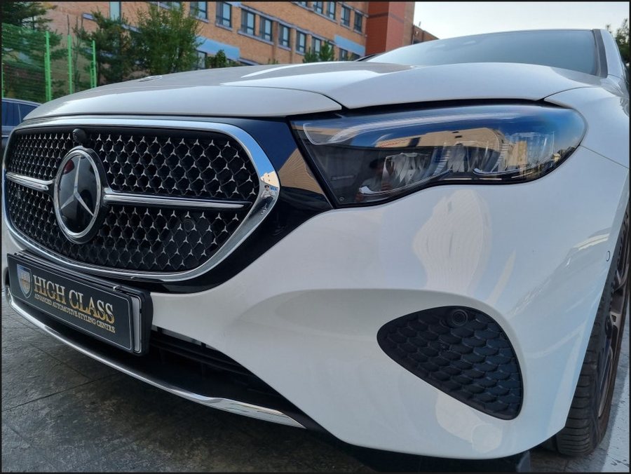벤츠E클래스 W214 E200 → E53AMG 컨버전 | 순정 발광세로그릴로 신형 AMG 범퍼 완성