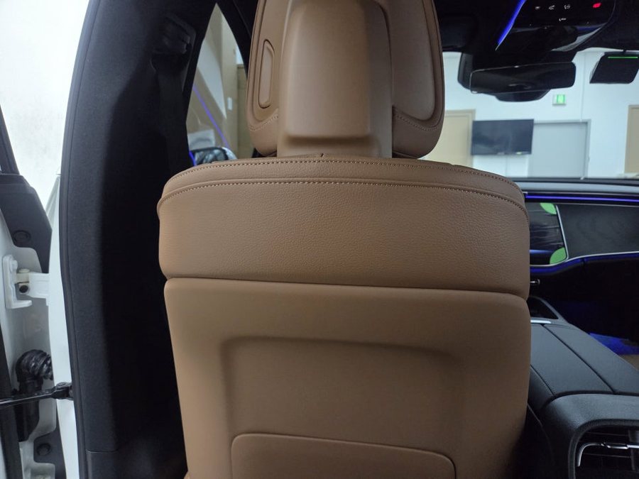 E클래스 E200 브라켓 형식 리어 모니터 손쉽게 탈부착 가능 제품