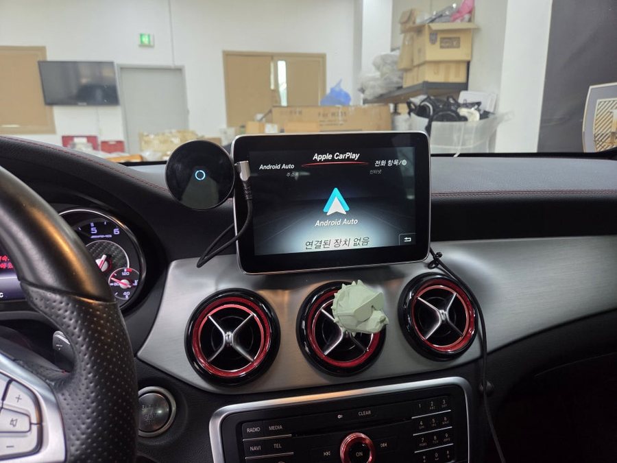 벤츠 GLA X156 AMG 핸들열선 / 안드로이드 오토 코딩 / 후방 카메라 수리