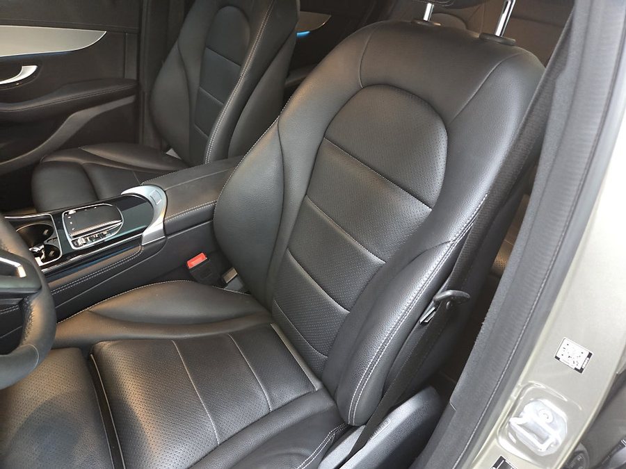 벤츠 GLC 300e 통풍옵션 추가 엠비언트와 함께 시공 가능한 매장