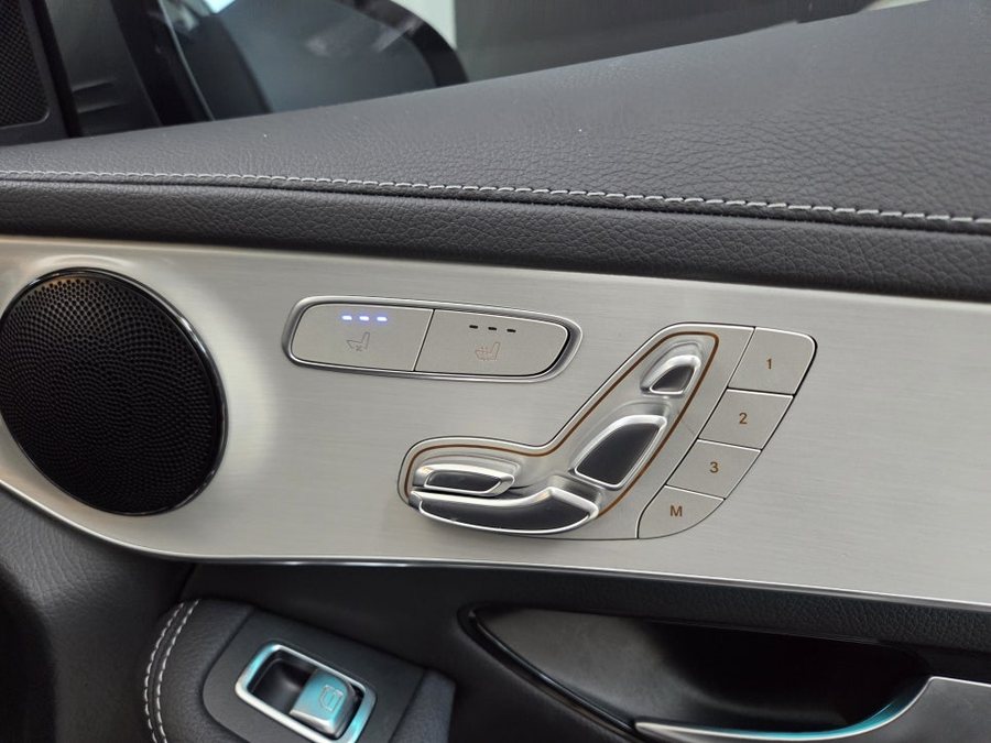 벤츠 GLC 300e 통풍옵션 추가 엠비언트와 함께 시공 가능한 매장