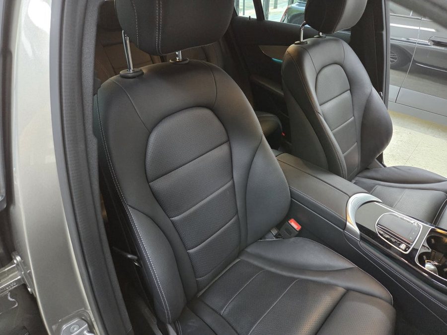 벤츠 GLC 300e 통풍옵션 추가 엠비언트와 함께 시공 가능한 매장