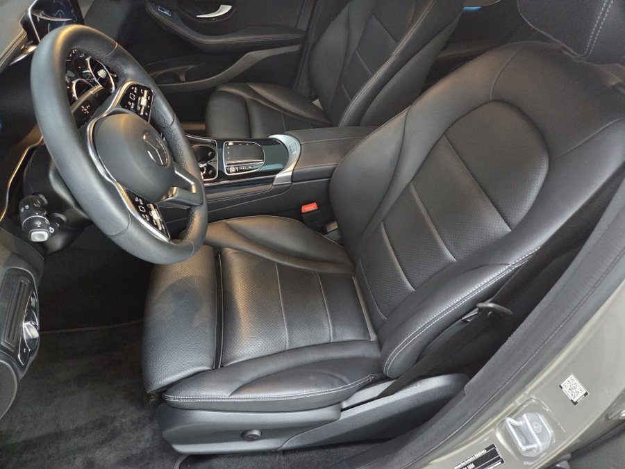 벤츠 GLC 300e 통풍옵션 추가 엠비언트와 함께 시공 가능한 매장