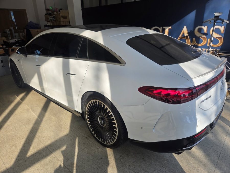 벤츠 EQS 53 AMG 천장 부메스터, 미드레인지 엠비언트, AMG 도어라이트