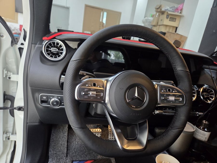 벤츠 EQA AMG 라인 4단 온도 조절 핸들 열선
