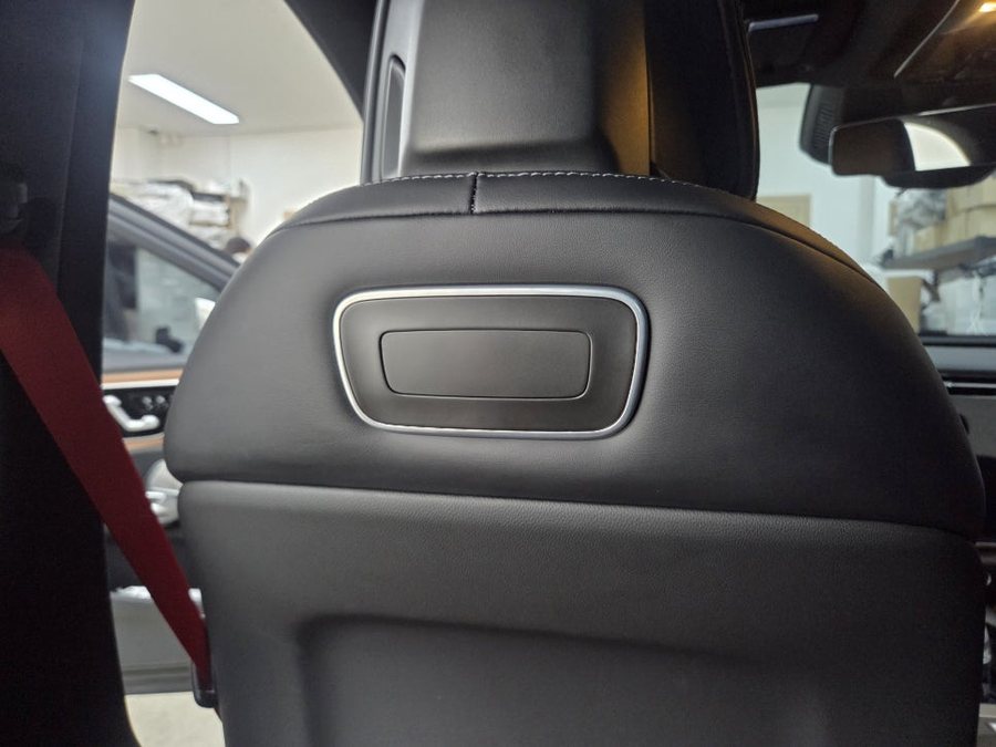 벤츠 E클래스 53 AMG 차량용 옷걸이 순정 옵션 헤드레스트 위치 수정