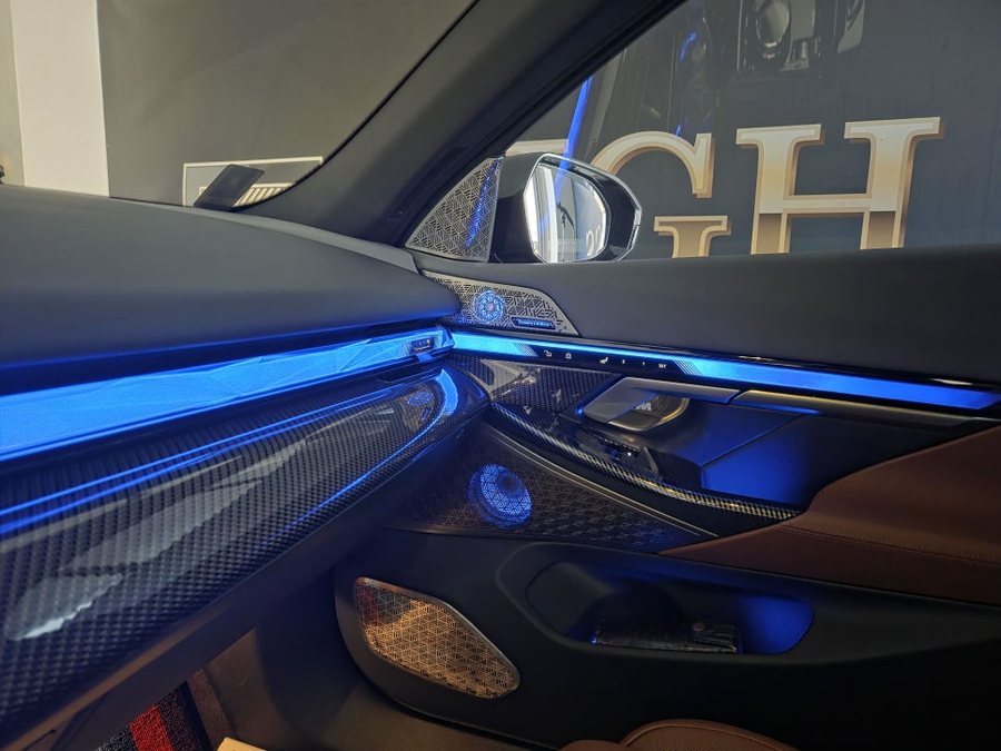 BMW 530i G60 회오리스피커 엠비언트 시공 - 바워스앤윌킨스 옵션