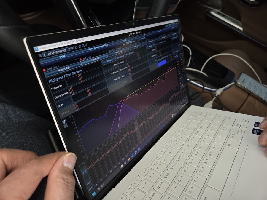 벤츠 E클래스 E220d 익스클루시브 헬릭스 우퍼 / 6채널 DSP 앰프 스피커 작업