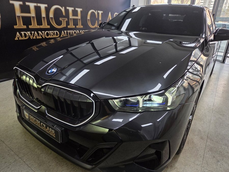 BMW 530e G60 회오리스피커 엠비언트 앞좌석 뒷좌석