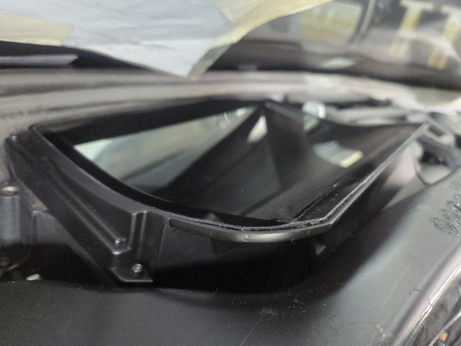벤츠 E클래스 HUD 포칼 IS MBZ 100 v2 스피커 튜닝