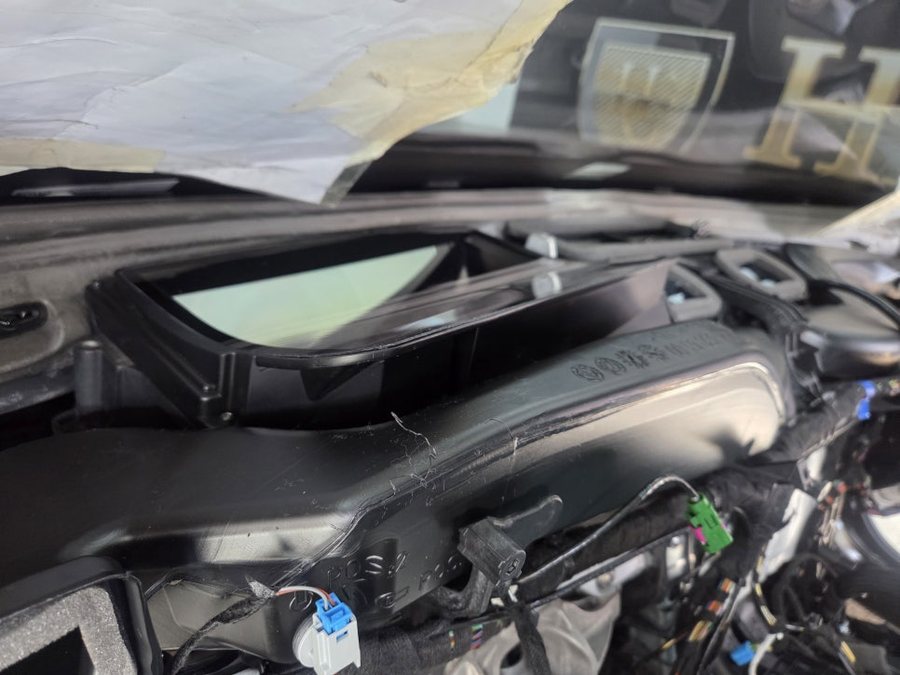 벤츠 E클래스 HUD 포칼 IS MBZ 100 v2 스피커 튜닝