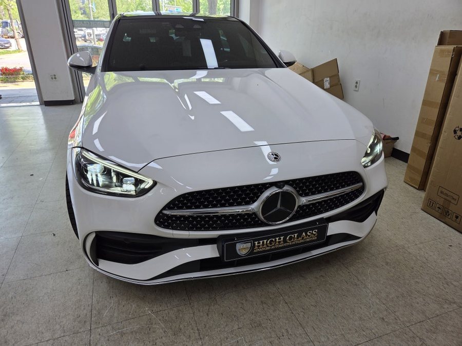 벤츠 C300 W206 4D 부메스터 전동트위터 뒷좌석 헤드레스트 수정