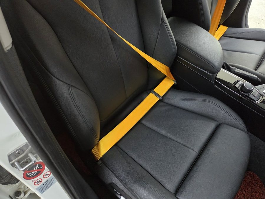 BMW f20 컬러 안전벨트 중고 차량 실내 튜닝