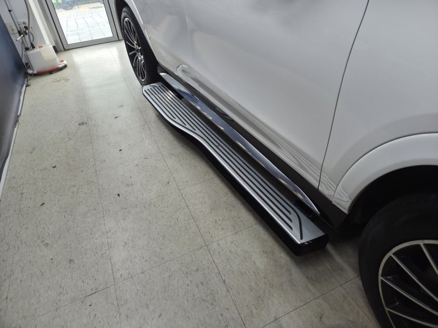 벤츠 GLE 350 직수입 전동사이드 스텝 통풍시트 SUV 차량 필수