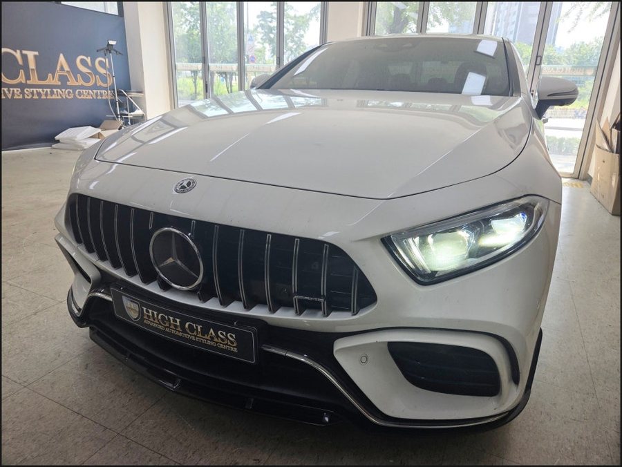 벤츠 CLS450 베이지 잠자리핸들 시공, 반자율주행 기능까지 완벽 호환